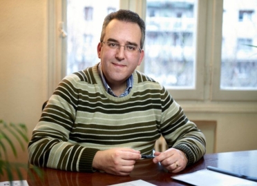 “El vinculo de apego es fundamental para el bienestar psicológico y la salud mental del nino”